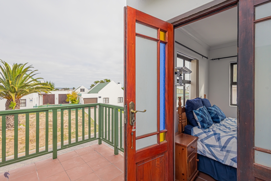 4 Bedroom Property for Sale in Country Club Western Cape